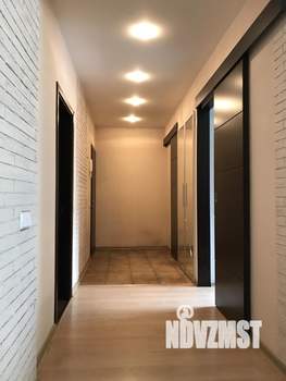 3-к квартира, вторичка, 102м2, 2/5 этаж