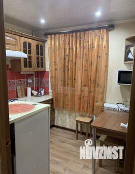 2-к квартира, вторичка, 42м2, 1/5 этаж