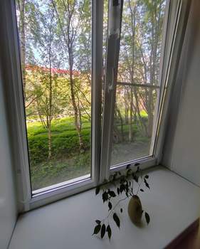 2-к квартира, вторичка, 57м2, 1/4 этаж