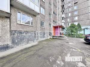 3-к квартира, вторичка, 61м2, 1/9 этаж