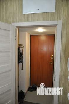 2-к квартира, вторичка, 60м2, 1/4 этаж