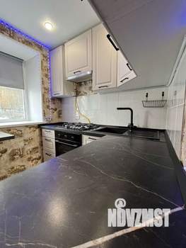 2-к квартира, вторичка, 52м2, 1/5 этаж