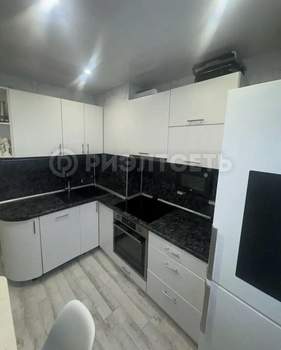 3-к квартира, вторичка, 61м2, 1/9 этаж