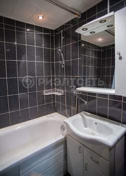 2-к квартира, вторичка, 46м2, 3/5 этаж