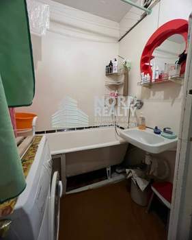 3-к квартира, вторичка, 57м2, 1/9 этаж