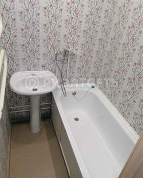 2-к квартира, вторичка, 44м2, 1/5 этаж