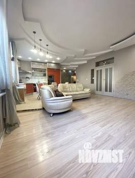 3-к квартира, вторичка, 106м2, 2/8 этаж