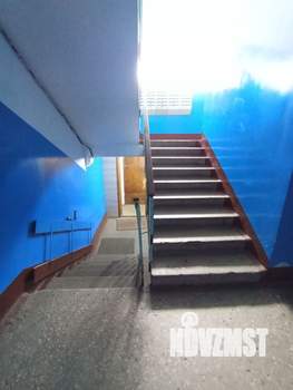 3-к квартира, вторичка, 56м2, 1/9 этаж