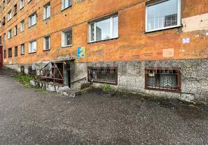 2-к квартира, вторичка, 42м2, 1/5 этаж