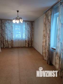 3-к квартира, вторичка, 55м2, 1/10 этаж