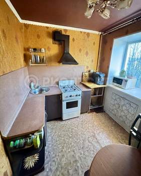 2-к квартира, вторичка, 42м2, 3/5 этаж