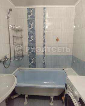 2-к квартира, вторичка, 43м2, 9/9 этаж