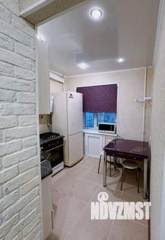 2-к квартира, вторичка, 42м2, 1/5 этаж