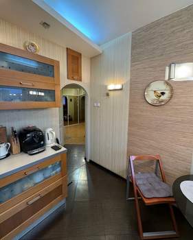 3-к квартира, вторичка, 74м2, 9/9 этаж