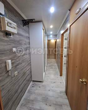 3-к квартира, вторичка, 61м2, 3/9 этаж