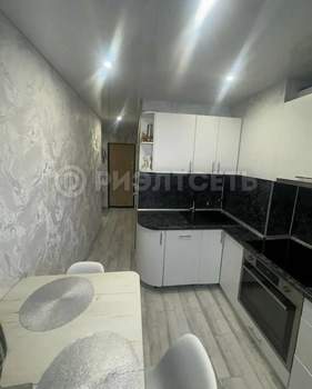 3-к квартира, вторичка, 61м2, 1/9 этаж