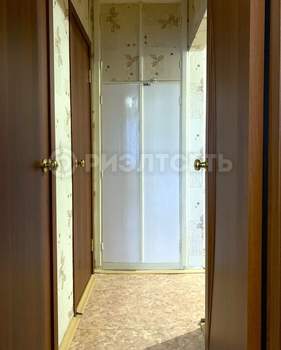 3-к квартира, вторичка, 53м2, 9/9 этаж