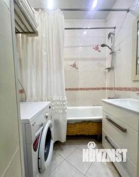 2-к квартира, вторичка, 58м2, 1/9 этаж