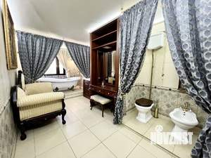 3-к квартира, вторичка, 123м2, 3/5 этаж