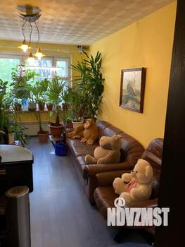 3-к квартира, вторичка, 56м2, 1/9 этаж