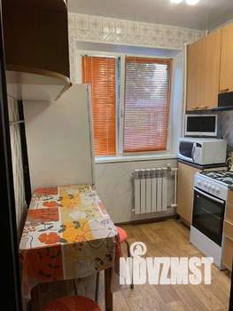 2-к квартира, вторичка, 45м2, 1/5 этаж