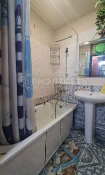 2-к квартира, вторичка, 42м2, 3/5 этаж