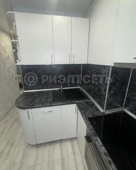 3-к квартира, вторичка, 61м2, 1/9 этаж