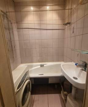 3-к квартира, вторичка, 70м2, 2/4 этаж