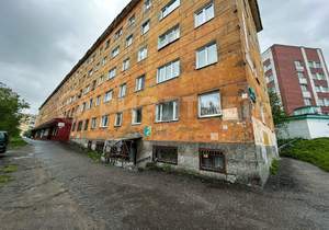 2-к квартира, вторичка, 42м2, 1/5 этаж